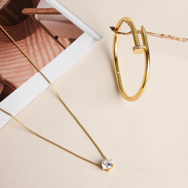 Radiant Solitaire & Golden Arc Set