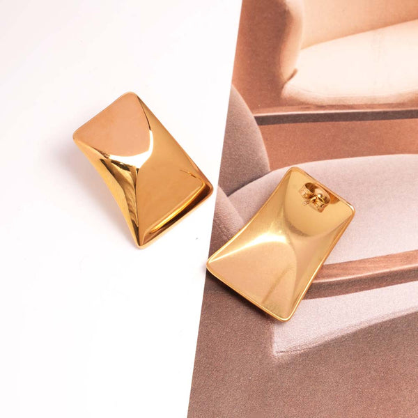 Golden Vault Studs